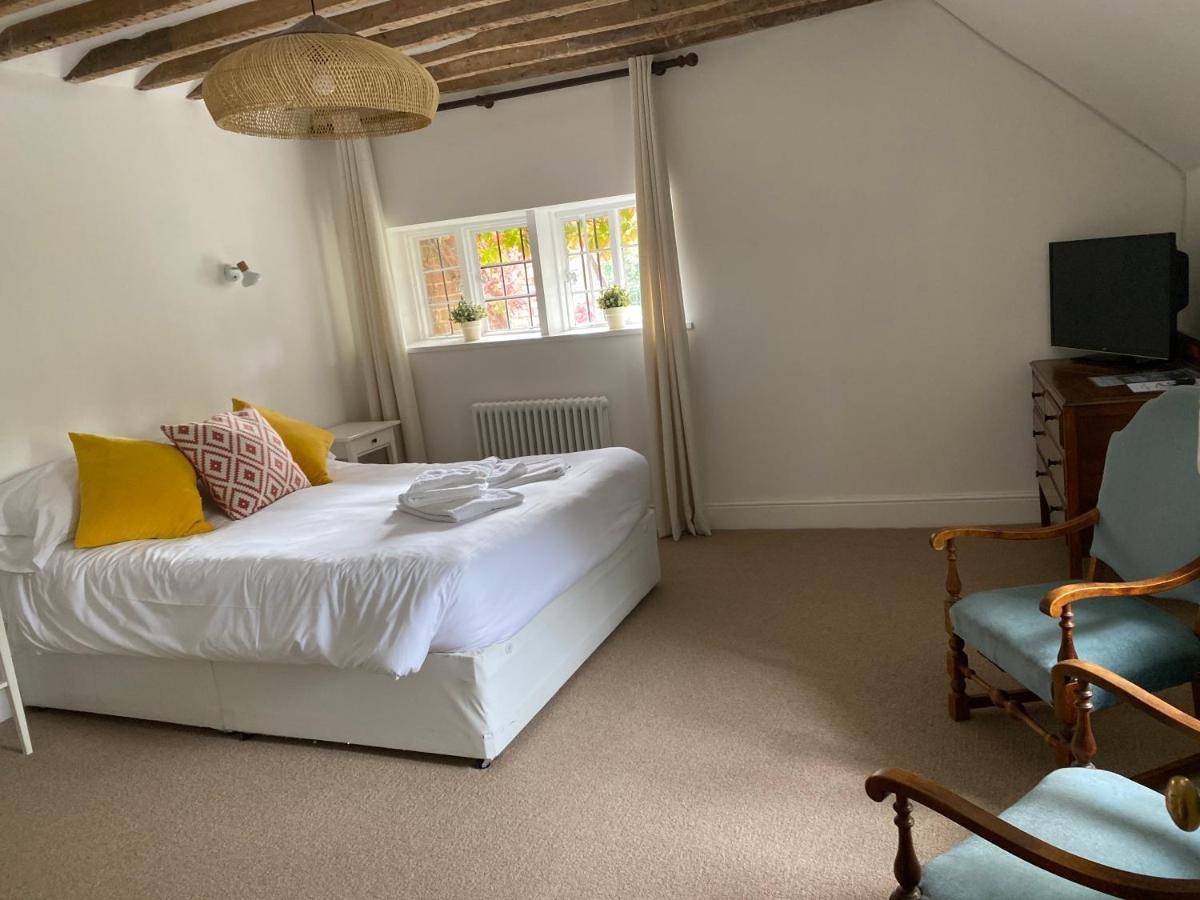 Bed and Breakfast The Hundred Of Ashendon Уоддесдон Номер фото