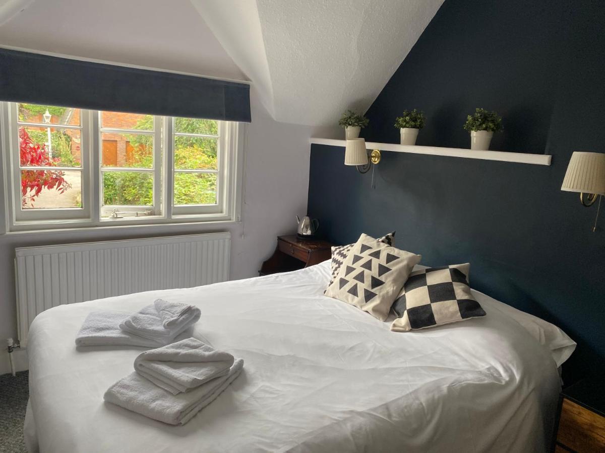 Bed and Breakfast The Hundred Of Ashendon Уоддесдон Номер фото