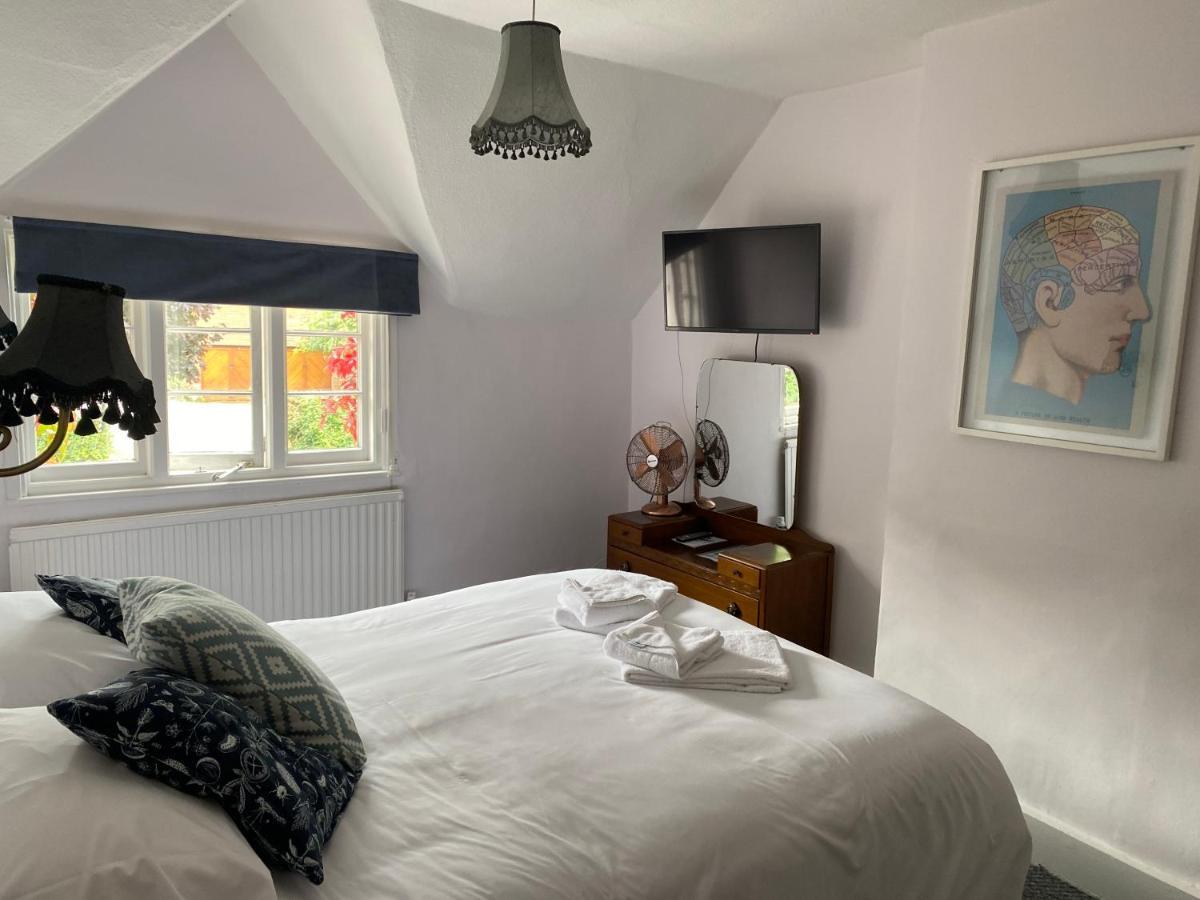 Bed and Breakfast The Hundred Of Ashendon Уоддесдон Номер фото