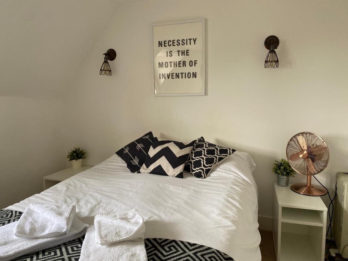 Bed and Breakfast The Hundred Of Ashendon Уоддесдон Номер фото